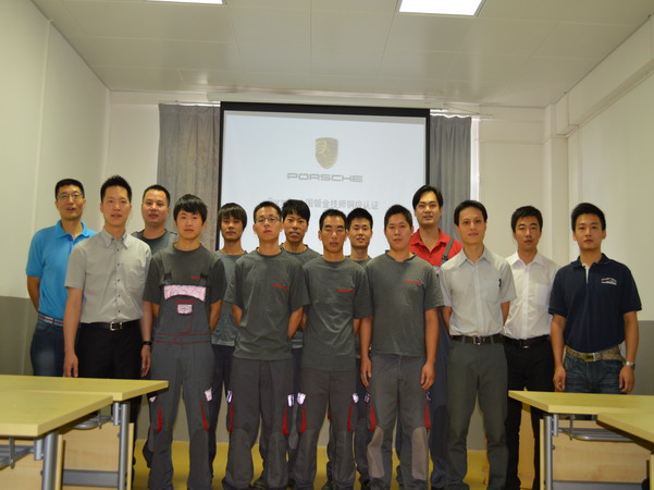 2014年8月在龙神培训学校举办—保时捷铜级技师认证
